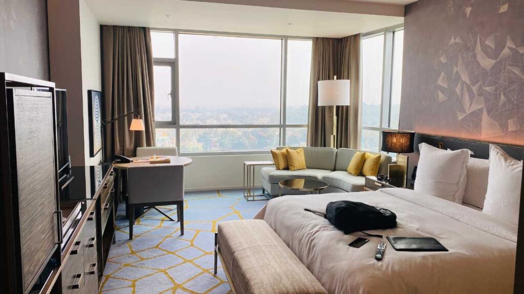 Comfortable and affordable patient accommodation near KO Cosmetic Clinic in India