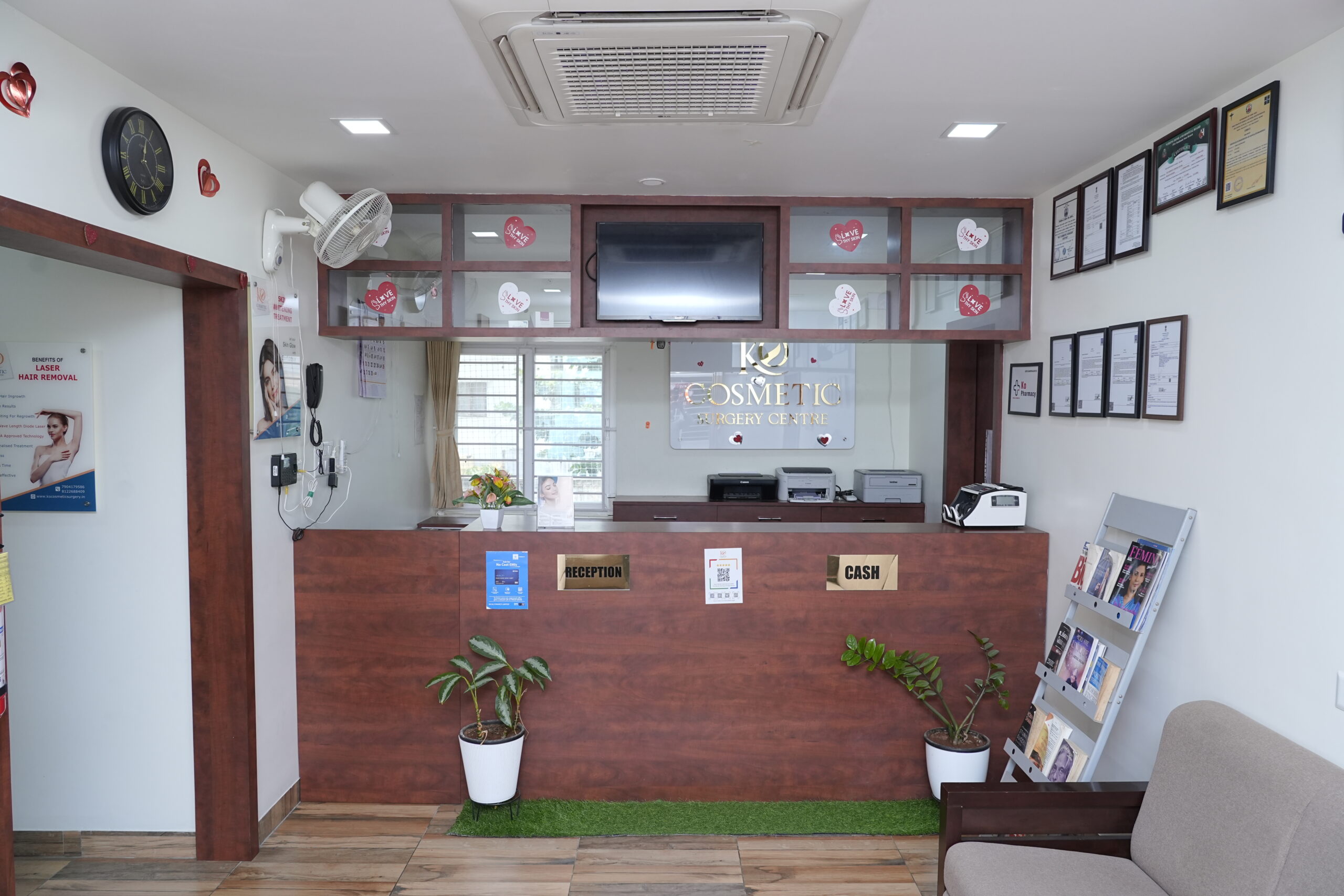 Reception at Ko Cosmetics Hospital